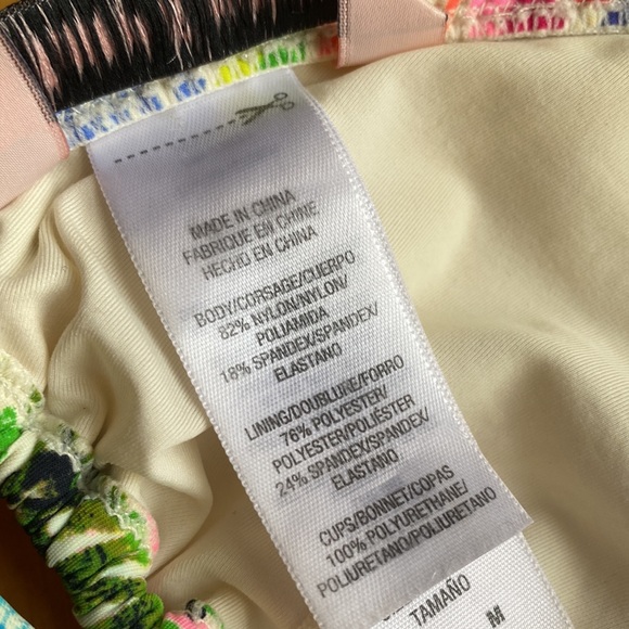 Juicy Couture swim top size M pre-owned condition - Picture 8 of 11